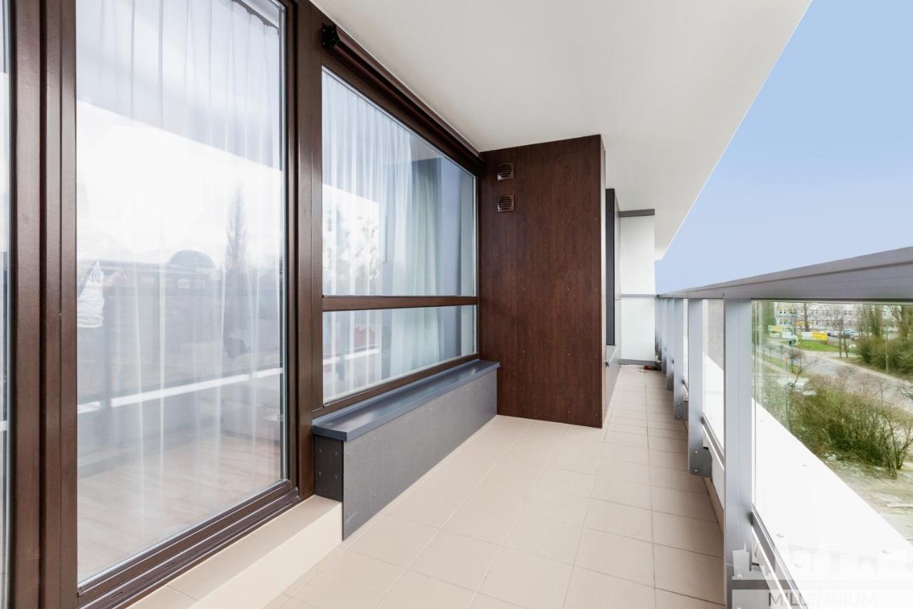 Apartamento Millennium La Tour Varsovia Exterior foto